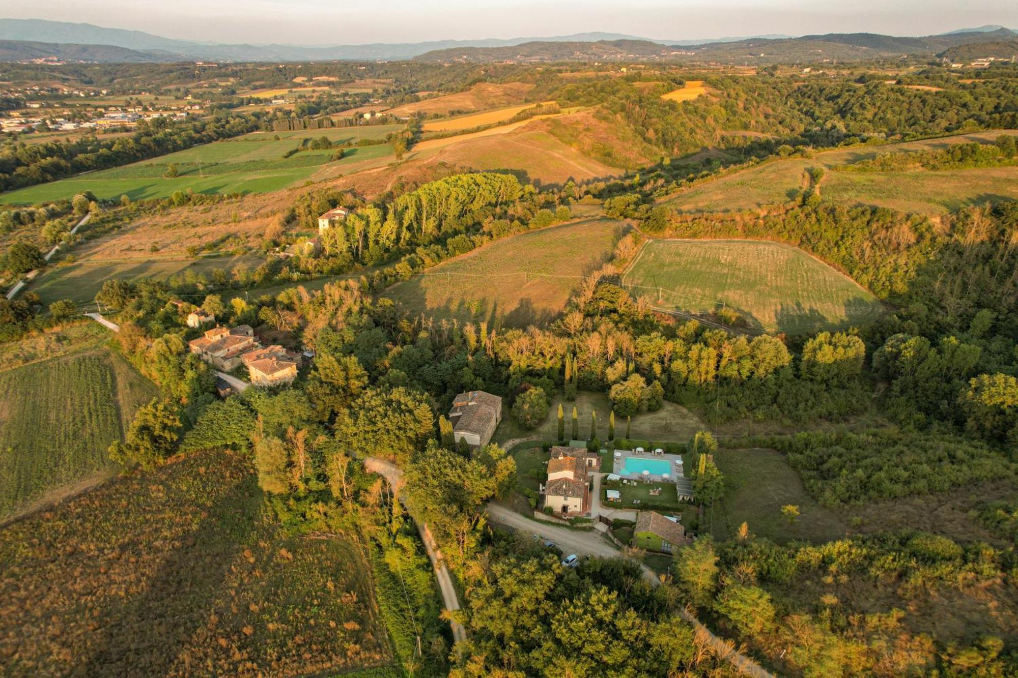 Borgo Santa Maria In Valle Laterina Exterior photo