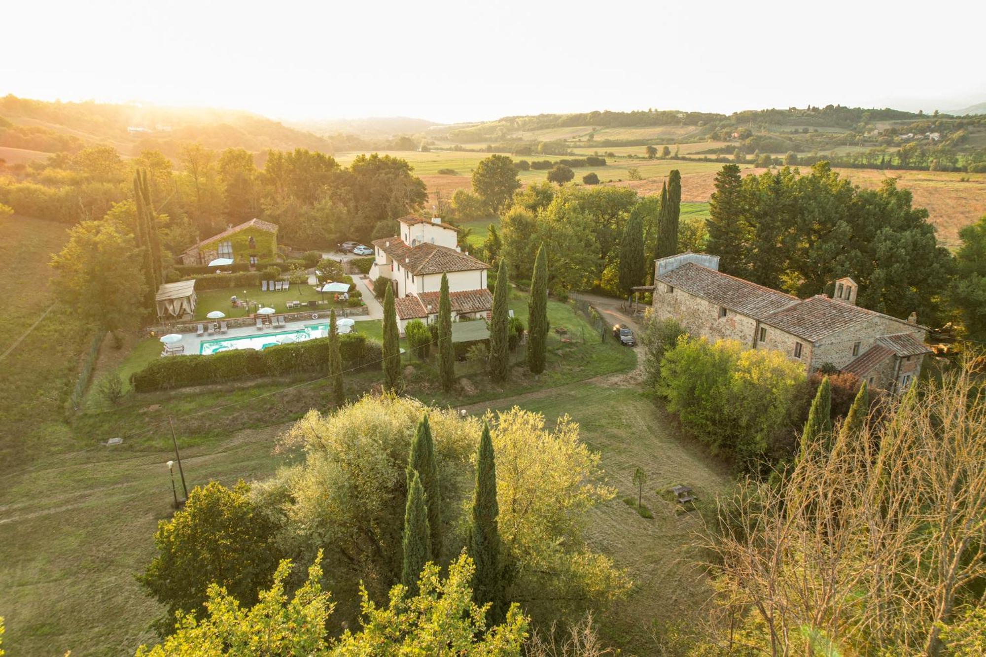 Borgo Santa Maria In Valle Laterina Exterior photo
