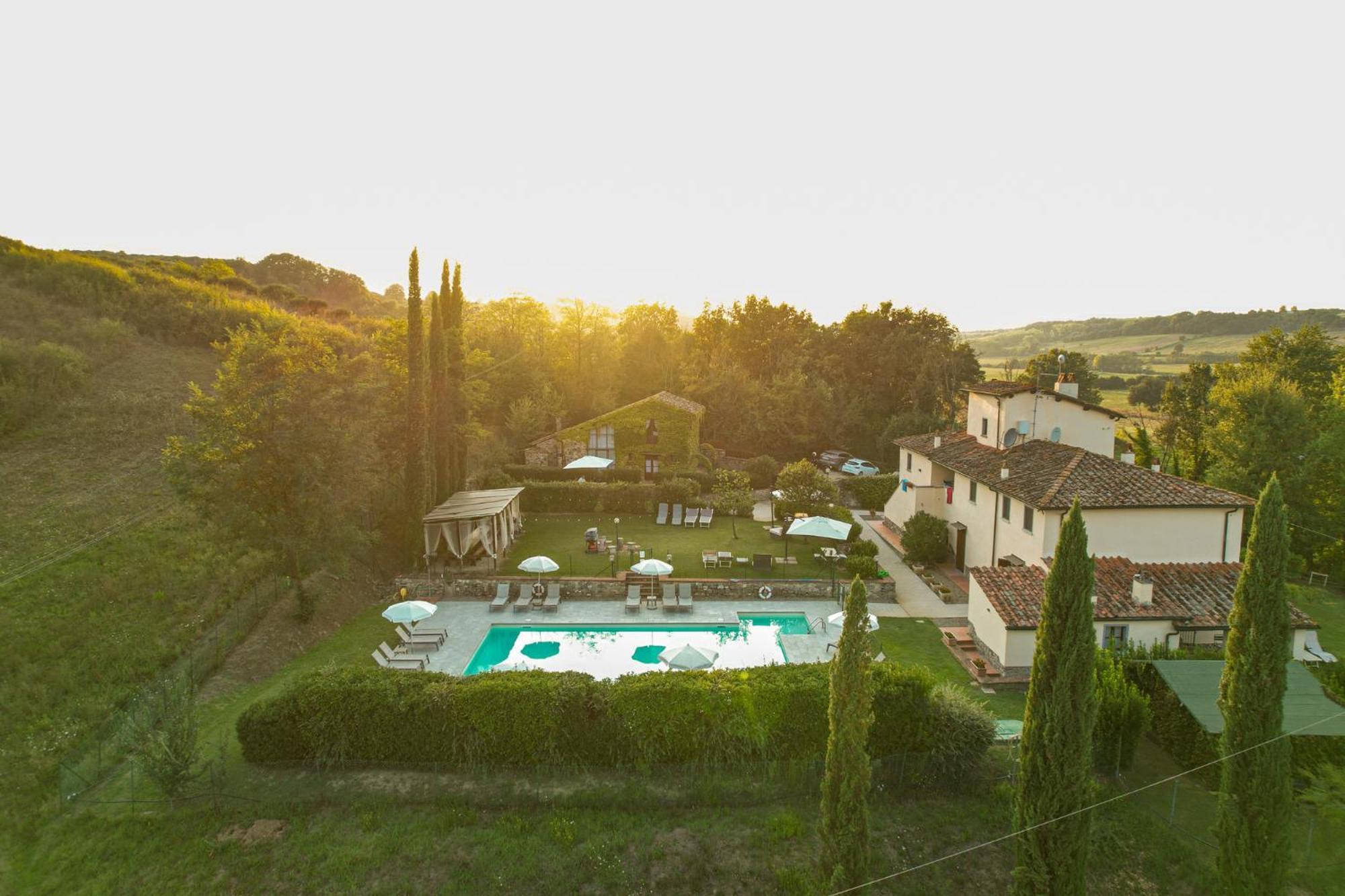 Borgo Santa Maria In Valle Laterina Exterior photo